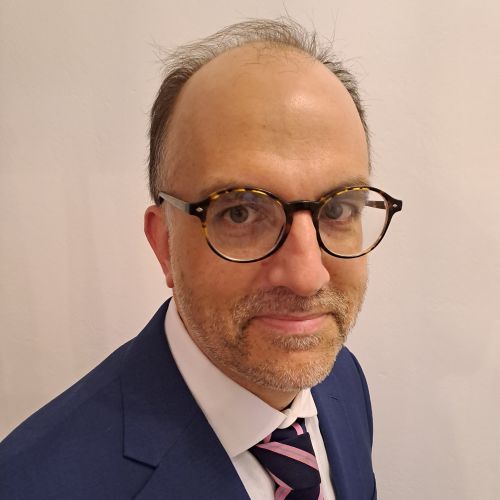 Dani Krishna – Headshot
