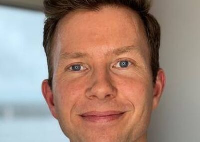 Dr Anders Hougaard
