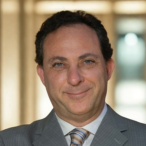 Peres Mario – Headshot